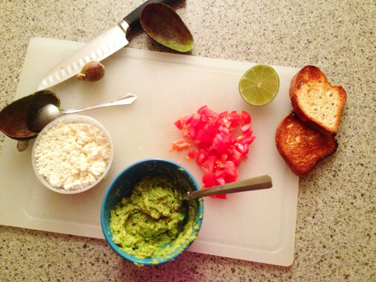 greek-avocado-toast-ingredients